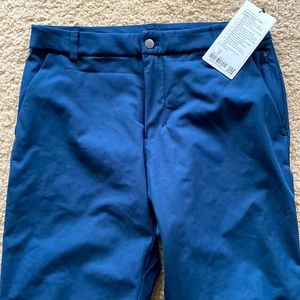 NWT MENs Lululemon Commission Pant! Size 32x34